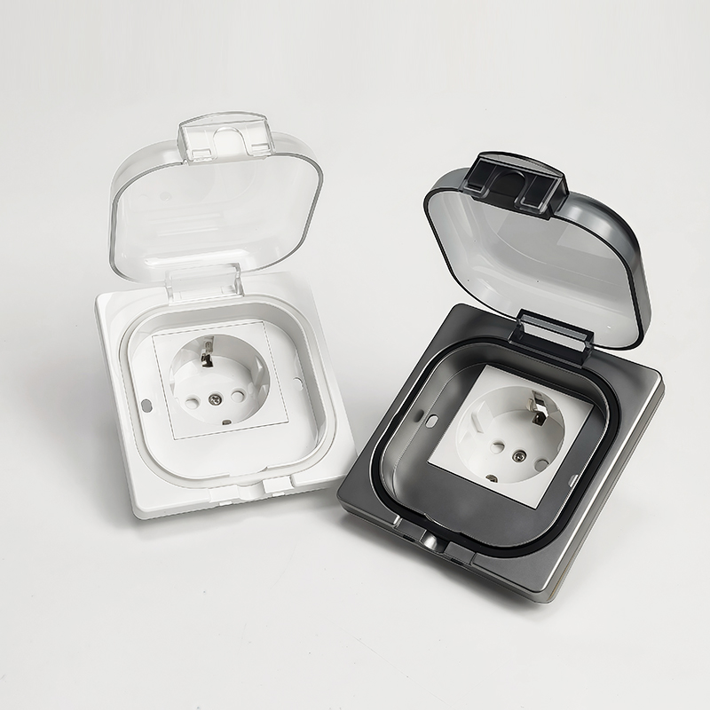 IP65防水屋外コンセント 16A高出力壁プレート - 25 - Outdoor Power Receptacle のレビューと価格